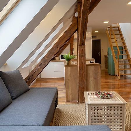 Lazy Days Attic City Center Apartman Katowice Kültér fotó
